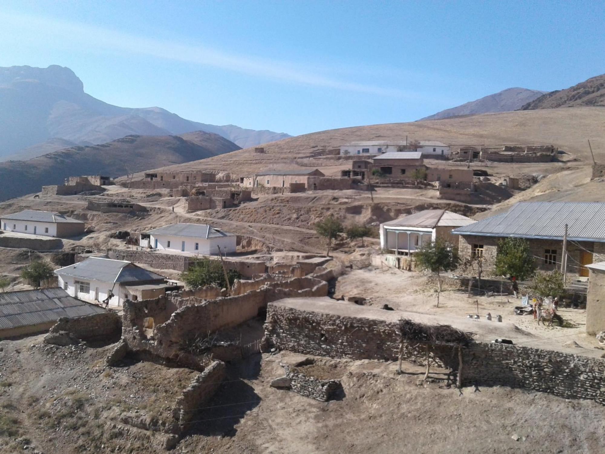 Hayat Guesthouse Nuratau Mountain Yukary-Ukhum Exterior foto